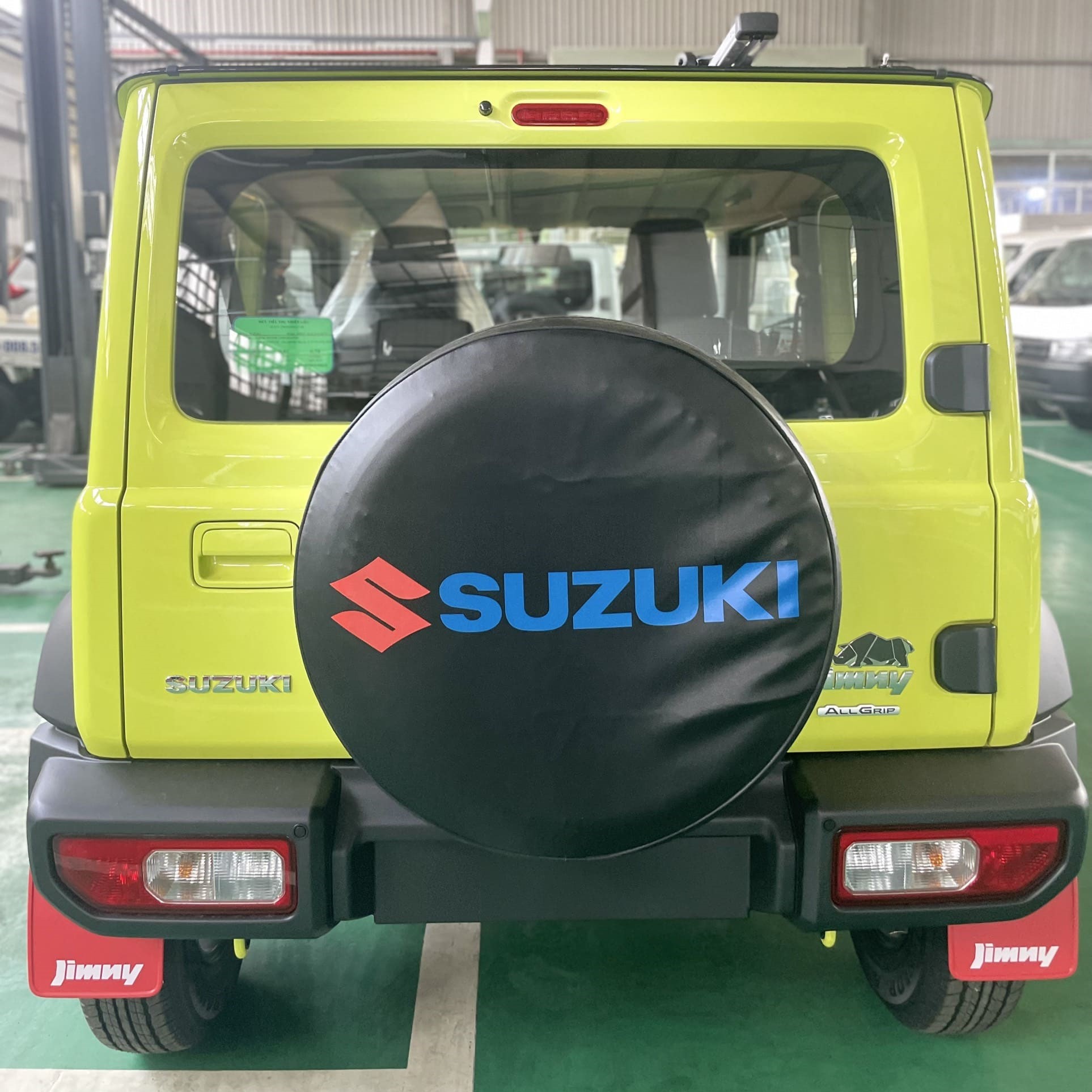 đuôi xe jimny